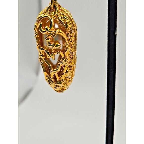 Vintage 1980s Ornate Gold and Faux Pearl Dangle Clip On Earrings 2.75" long - Picture 5 of 6